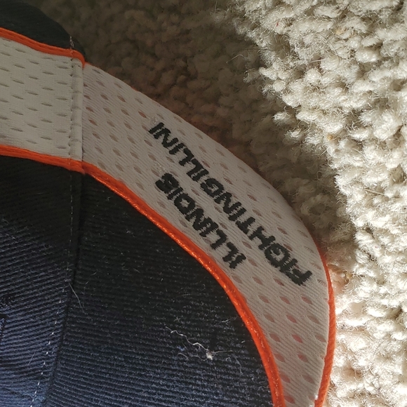 Illinois Fighting Illini Velcro Hat. - Picture 2 of 6